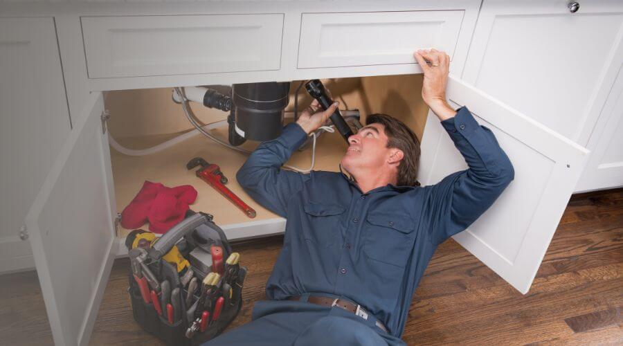 Expert burst pipe repair services in Vinton, LA